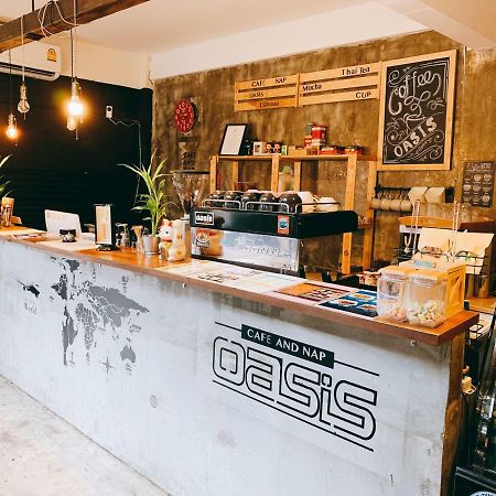 Oasis Cafe And Nap Hostel กรุงเทพมหานคร ภายนอก รูปภาพ