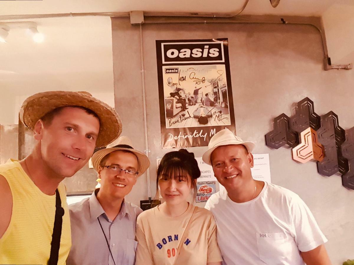 Oasis Cafe And Nap Hostel กรุงเทพมหานคร ภายนอก รูปภาพ