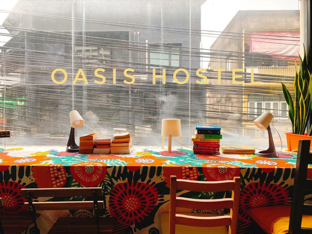 Oasis Cafe And Nap Hostel กรุงเทพมหานคร ภายนอก รูปภาพ